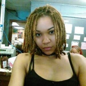 Meet your Posher, Jasmine